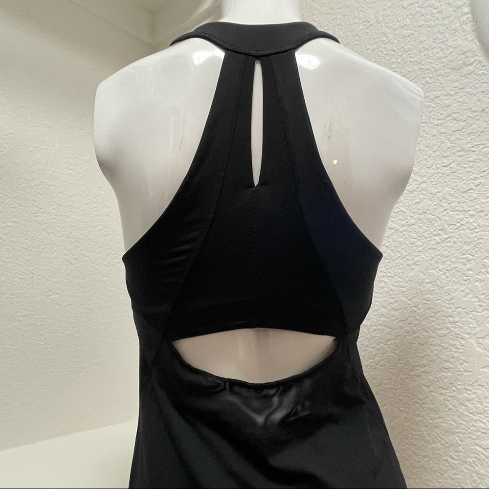 Lululemon Run🏃♀️Make It Count Tank Sz 6 = Sm - Picture 6 of 9